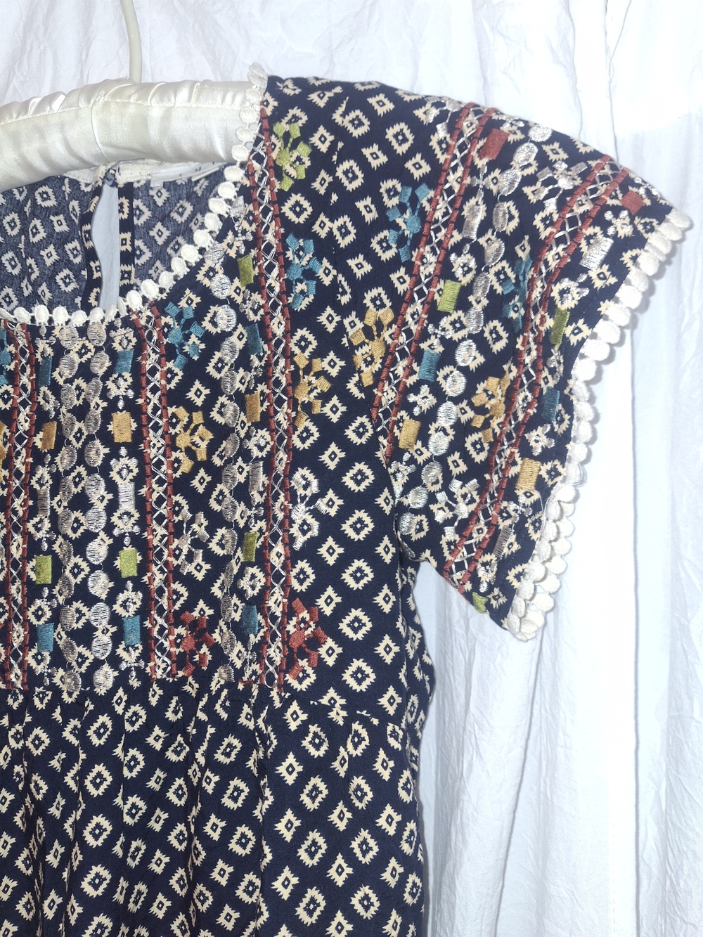 THML Boho Embroidered Navy Diamond Print Women's Top - Picture 5 of 5
